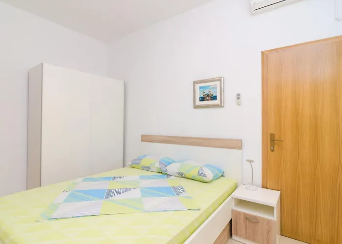 Apartman & Bari I