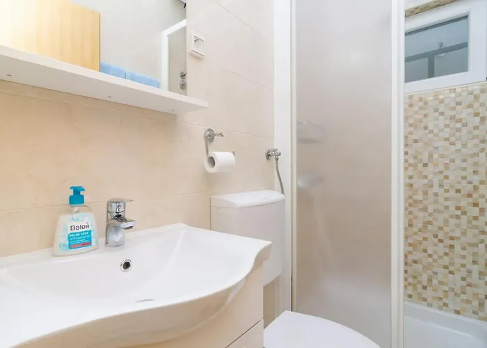 & Bari I مْليني