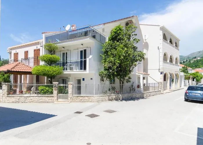 & Bari I * مْليني